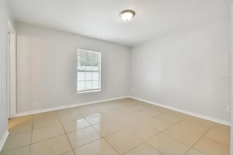 2112 E Navajo Avenue Tampa FL 33612