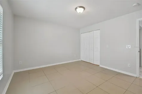 2112 E Navajo Avenue Tampa FL 33612