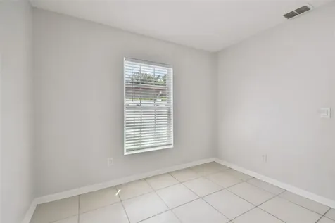 2112 E Navajo Avenue Tampa FL 33612