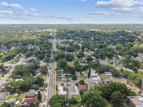 2112 E Navajo Avenue Tampa FL 33612