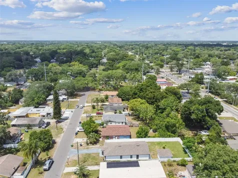 2112 E Navajo Avenue Tampa FL 33612