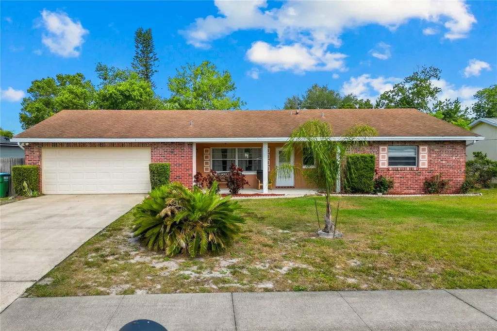 812 Yellowbird Avenue Deltona FL 32725
