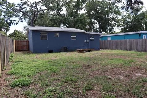 3721 40th Avenue N St Petersburg FL 33714