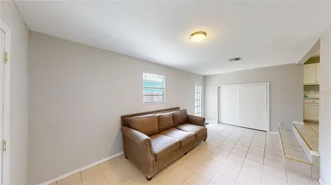3721 40th Avenue N St Petersburg FL 33714