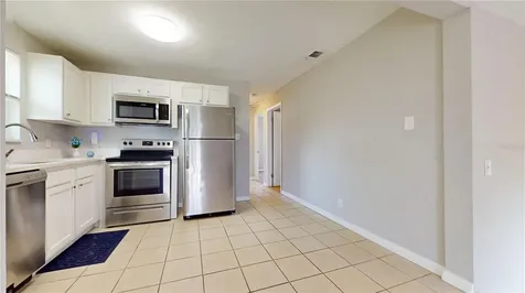 3721 40th Avenue N St Petersburg FL 33714