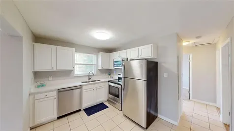 3721 40th Avenue N St Petersburg FL 33714