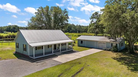 7843 Cr 248b Lake Panasoffkee FL 33538