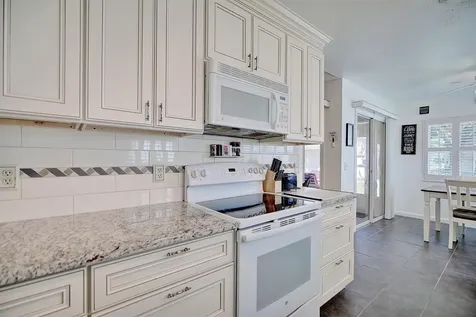2205 Mission Hills Drive Lakeland FL 33810