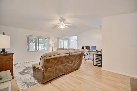 2205 Mission Hills Drive Lakeland FL 33810