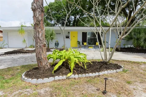 5649 32nd Avenue N St Petersburg FL 33710