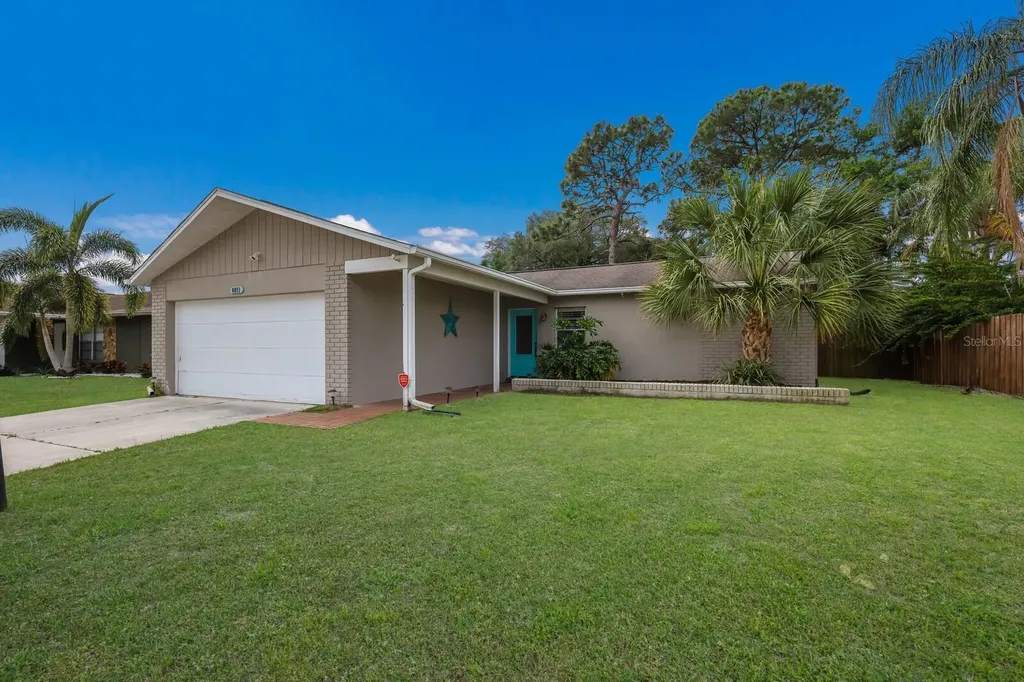 4071 Palau Drive Sarasota FL 34241