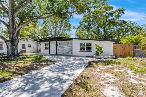 4340 Wallace Circle Tampa FL 33611