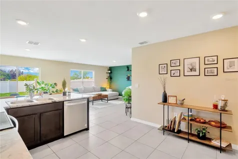 1336 Ocean Spray Drive Ruskin FL 33570