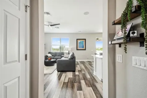 19141 Leonard Road Lutz FL 33558