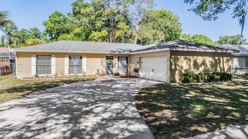 14008 Cascade Lane Tampa FL 33618
