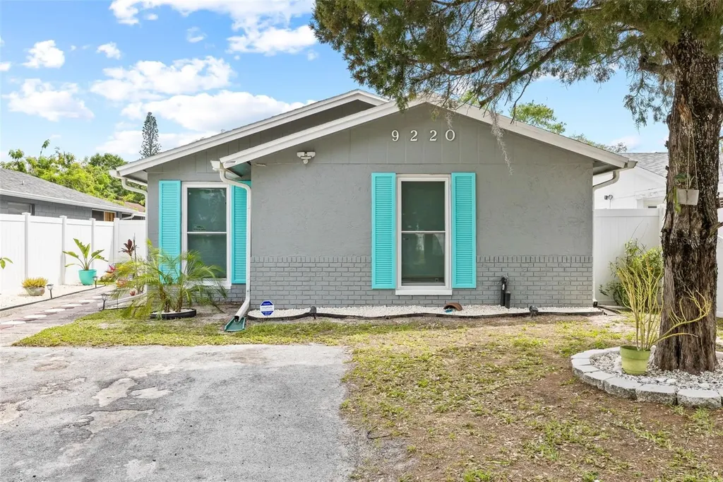 9220 Spy Glass Court Tampa FL 33615