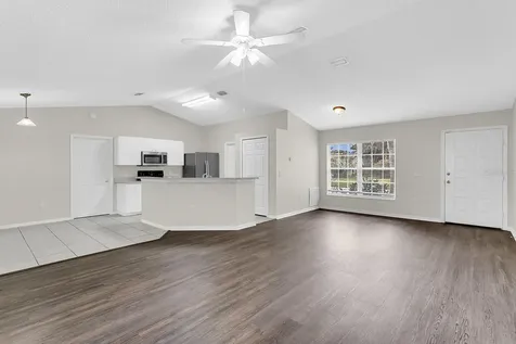 985 Elmsford Street NW Palm Bay FL 32907