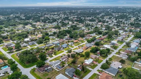985 Elmsford Street NW Palm Bay FL 32907