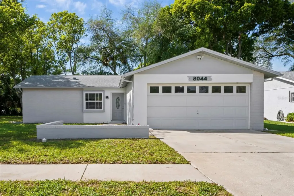 8044 Gleneagle Drive Port Richey FL 34668