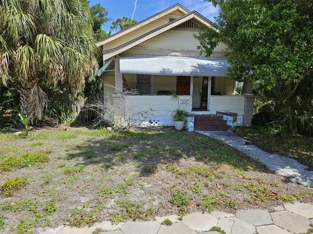 2823 4th Avenue N St Petersburg FL 33713