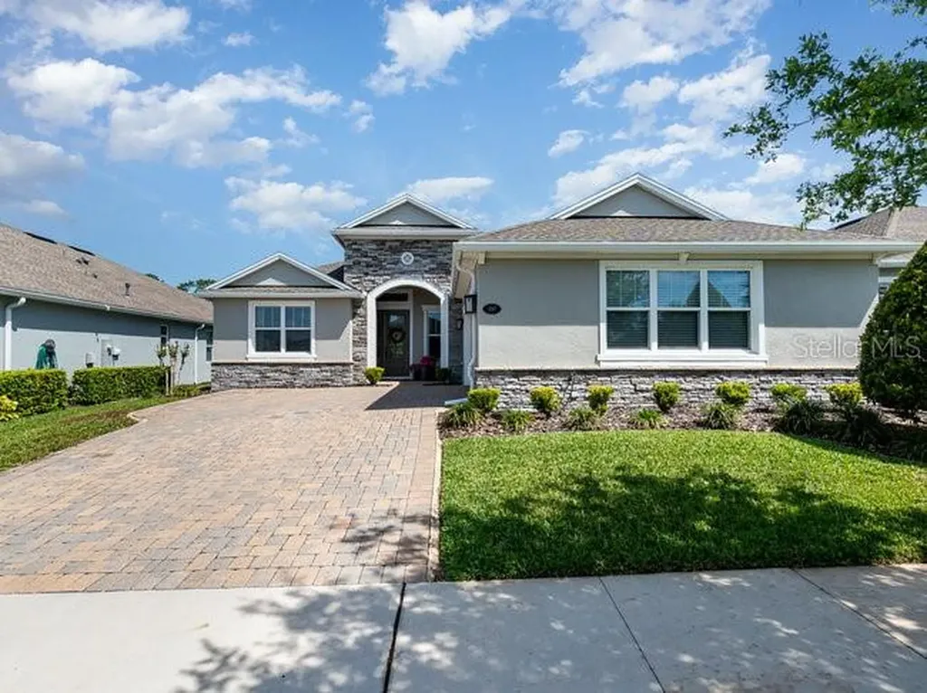1247 Victoria Hills Drive N Deland FL 32724