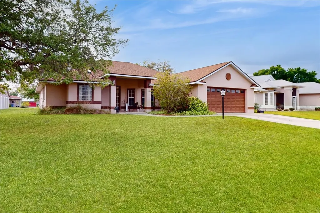20 Hickory Loop Trail Ocala FL 34472