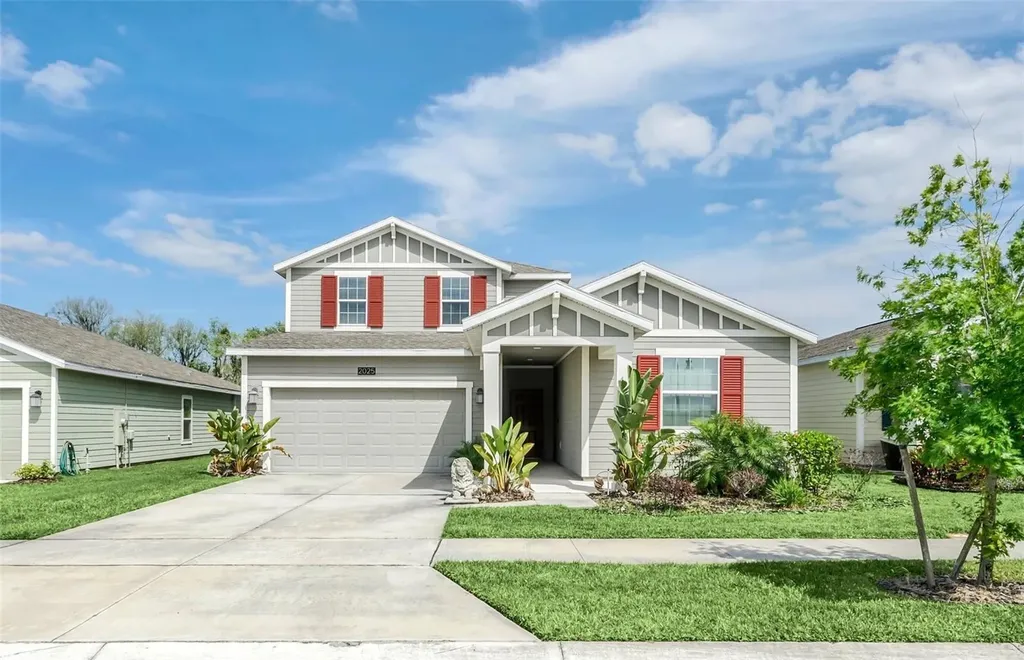 2025 Myrtle Pine Street Kissimmee FL 34746