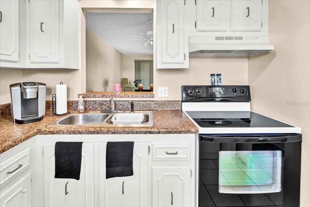 11485 Oakhurst Road Largo FL 33774