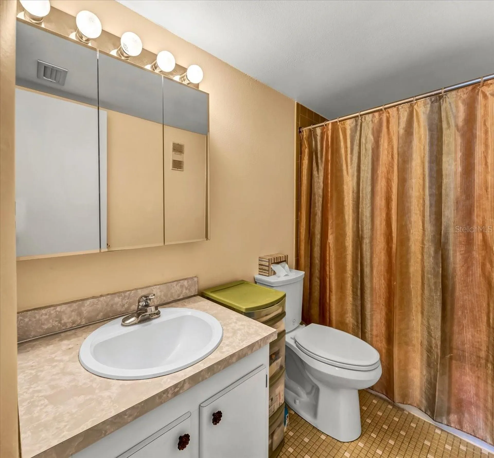 11485 Oakhurst Road Largo FL 33774