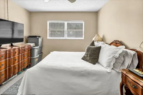 11485 Oakhurst Road Largo FL 33774