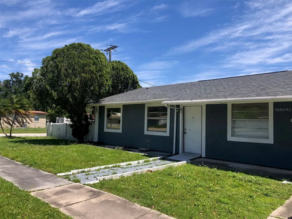 11 S Palm Avenue Kissimmee FL 34741