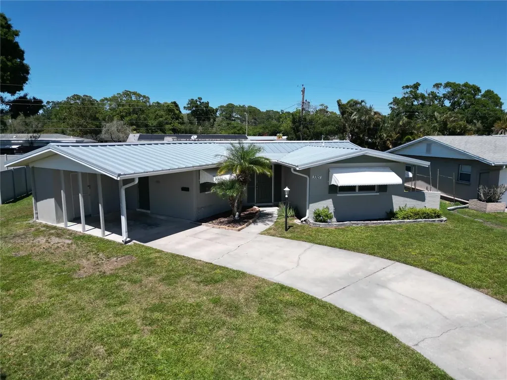 3327 Fauna Street Sarasota FL 34235
