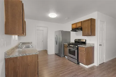 913 County Road 468 Leesburg FL 34748