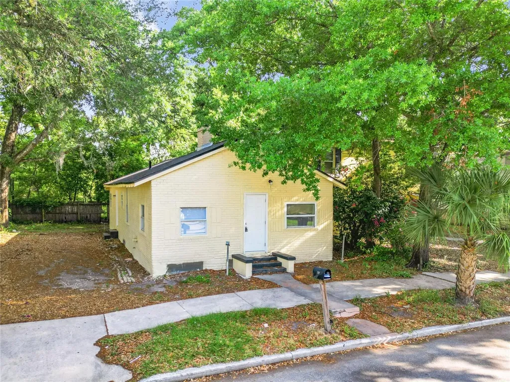 725 Columbia Street Orlando FL 32805