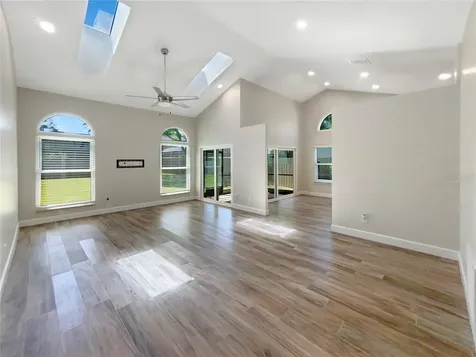 356 Silver Pine Drive Lake Mary FL 32746