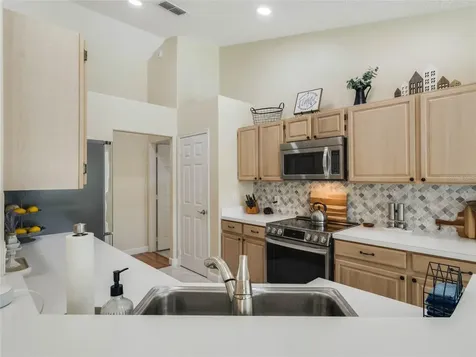 1019 Hanging Vine Point Longwood FL 32750
