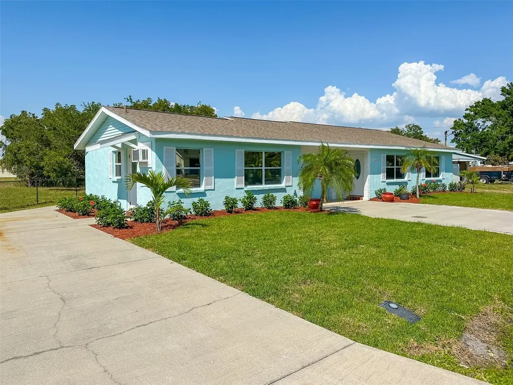 3425 W Shell Point Road Ruskin FL 33570