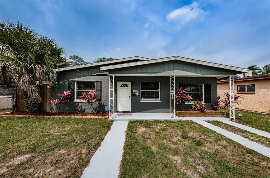 1635 40th Street S St Petersburg FL 33711