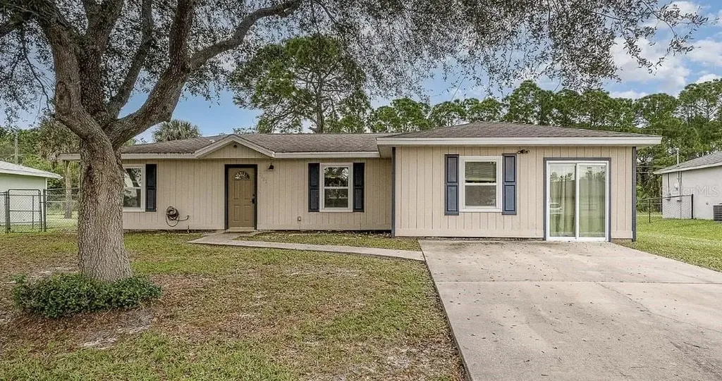 1301 1301 Pakenham Street NW Palm Bay FL 32907