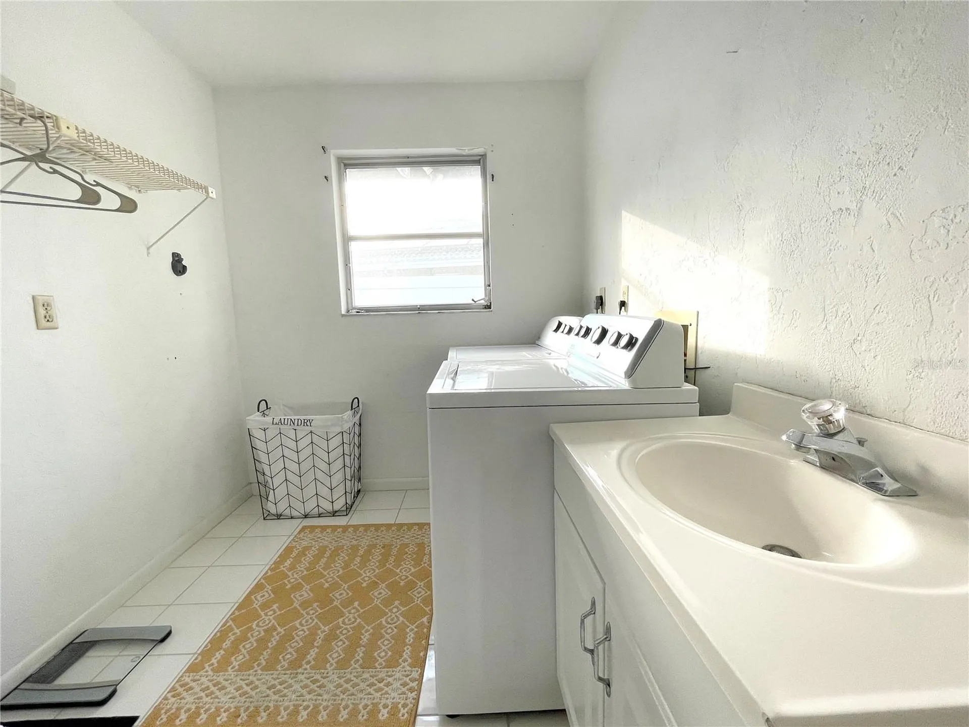 2908 Captiva Drive Sarasota FL 34231