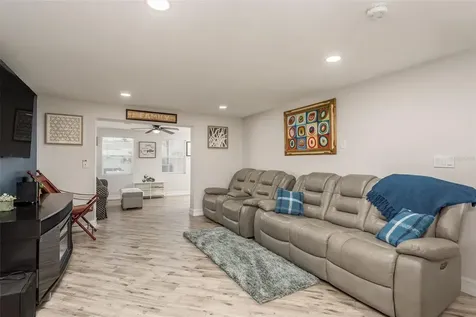 7911 Woodgrove Circle Tampa FL 33615