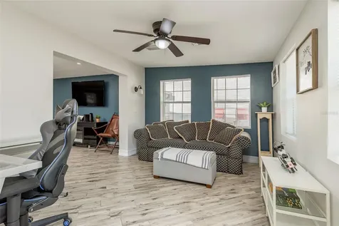 7911 Woodgrove Circle Tampa FL 33615