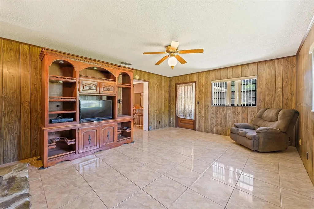 9930 County Road 114b Wildwood FL 34785