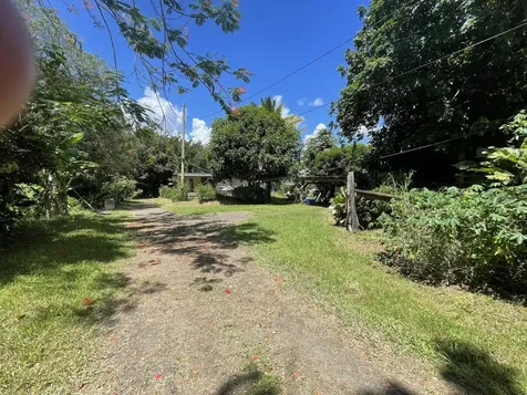 Camino Entrada Al Lago San Juan PR 00926