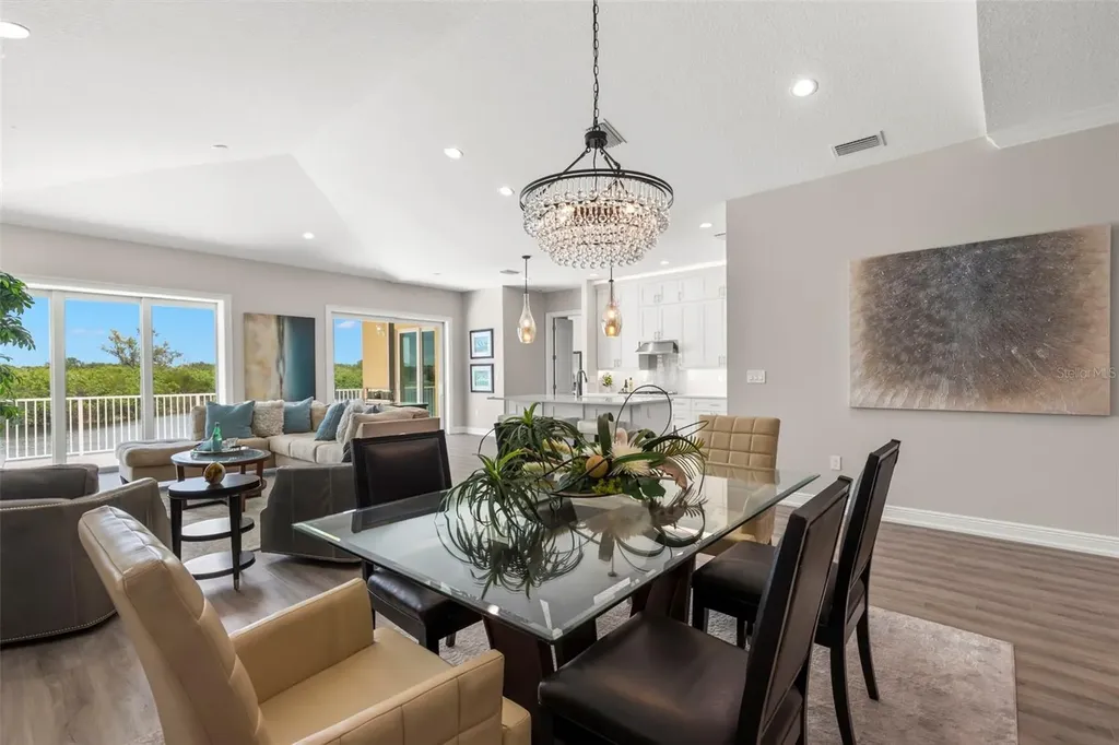 47A Bayview Court S St Petersburg FL 33711
