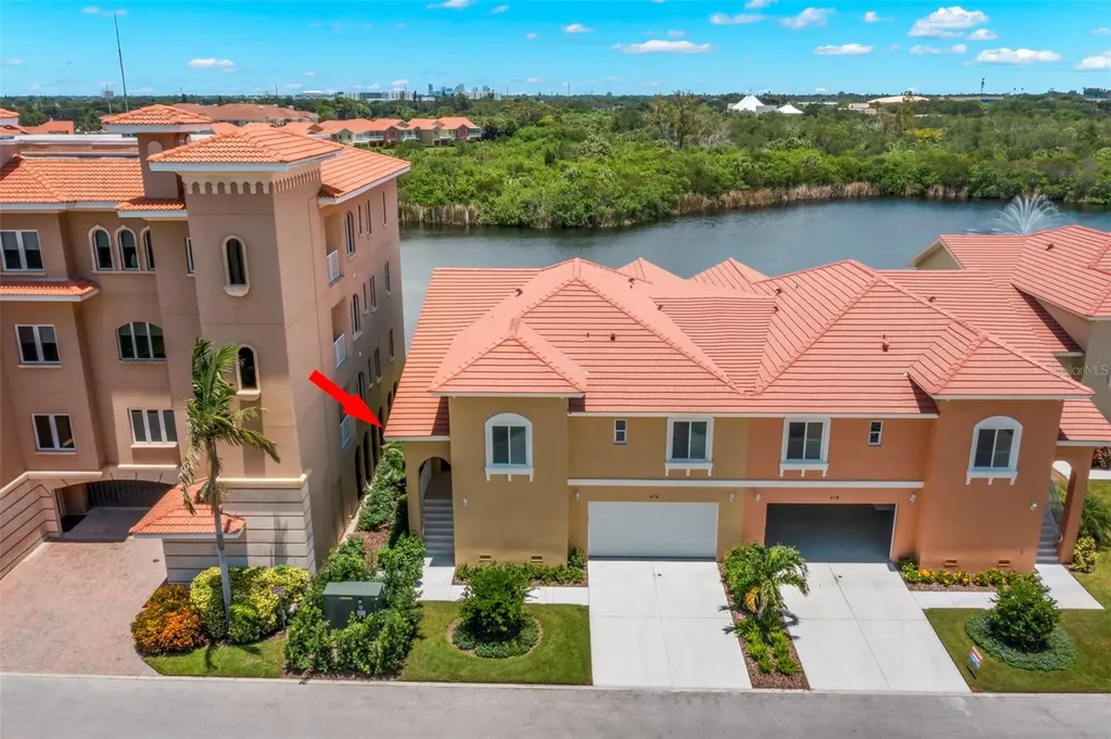 47A Bayview Court S St Petersburg FL 33711