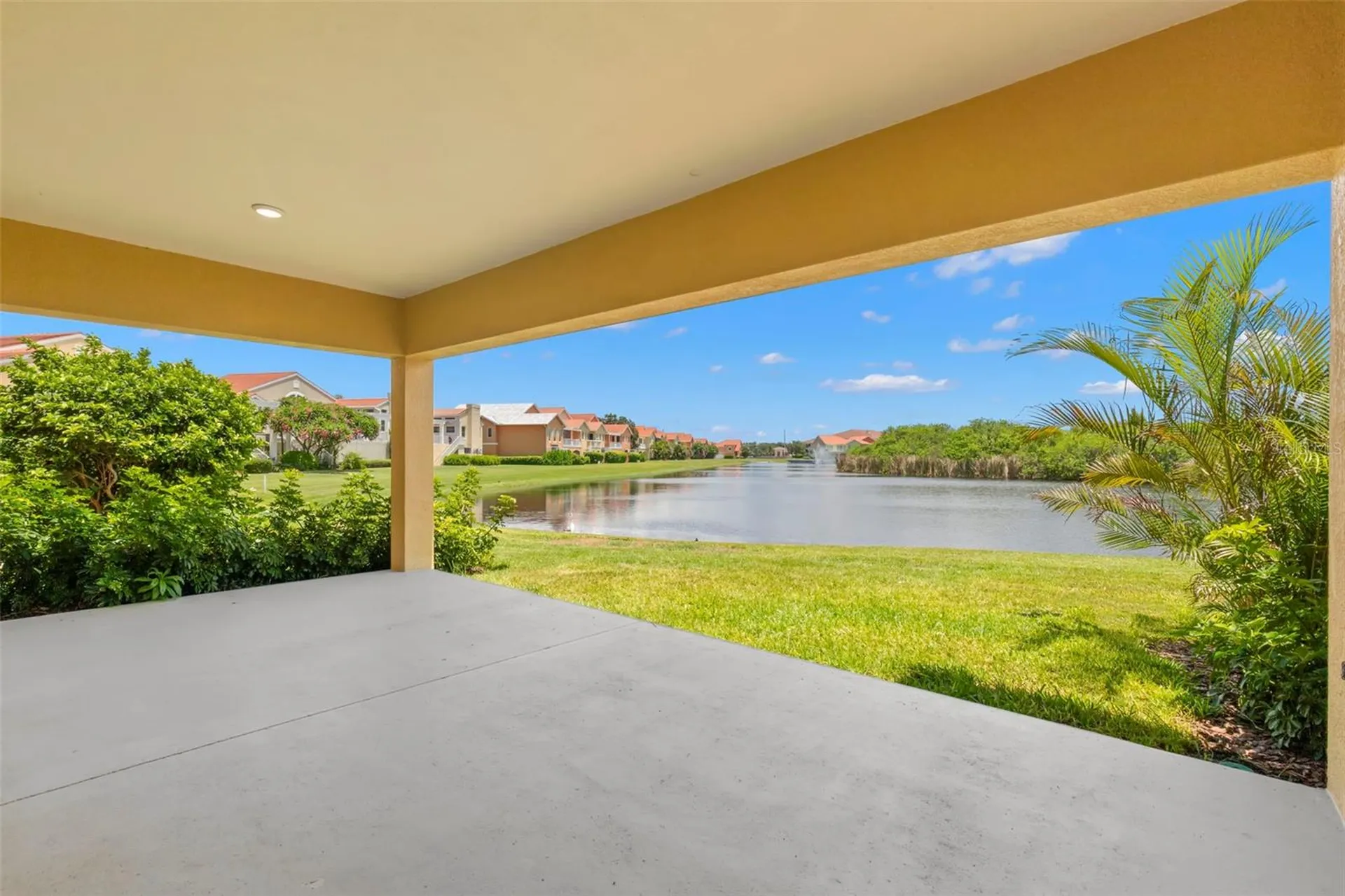 47A Bayview Court S St Petersburg FL 33711