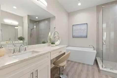 47A Bayview Court S St Petersburg FL 33711