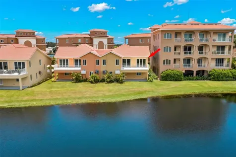47A Bayview Court S St Petersburg FL 33711