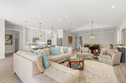 47A Bayview Court S St Petersburg FL 33711